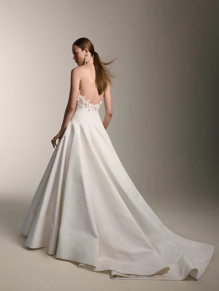 Oscar de la Renta Sposa Fall 2026