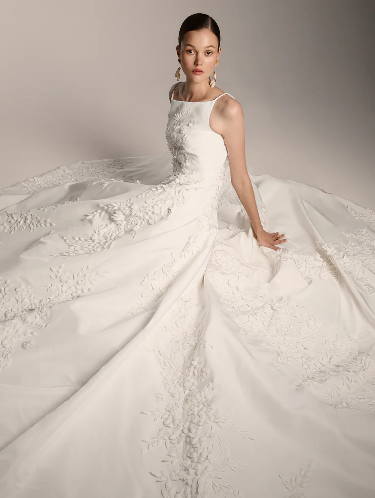 Oscar de la Renta Sposa Fall 2026