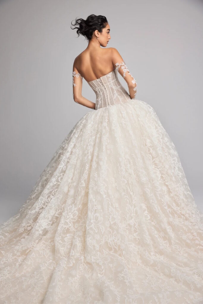 Ines di Santo Couture Spring 2027 - Glimmering Liiles